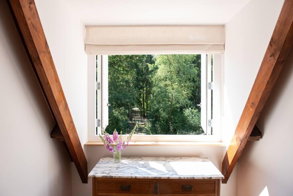 Fantastisch Familiehuis Met Grote Tuin I Bosrijk Люнтерен Экстерьер фото