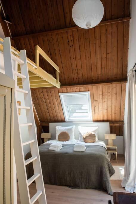 Fantastisch Familiehuis Met Grote Tuin I Bosrijk Люнтерен Экстерьер фото