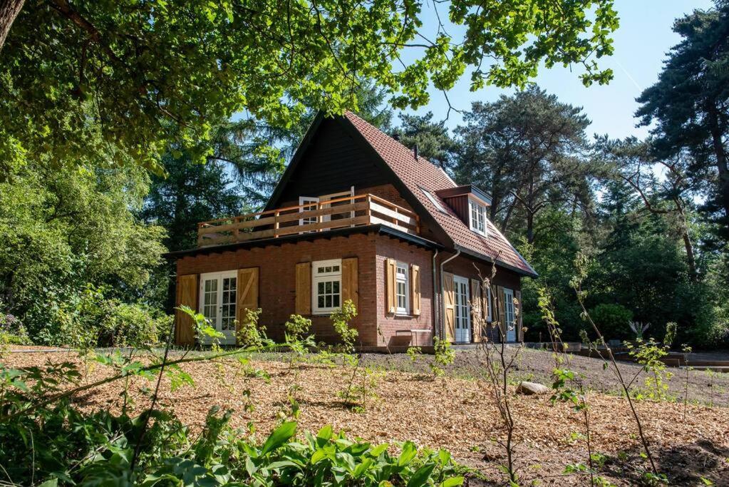Fantastisch Familiehuis Met Grote Tuin I Bosrijk Люнтерен Экстерьер фото